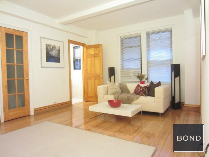 Primary Photo - 321 E 54th St