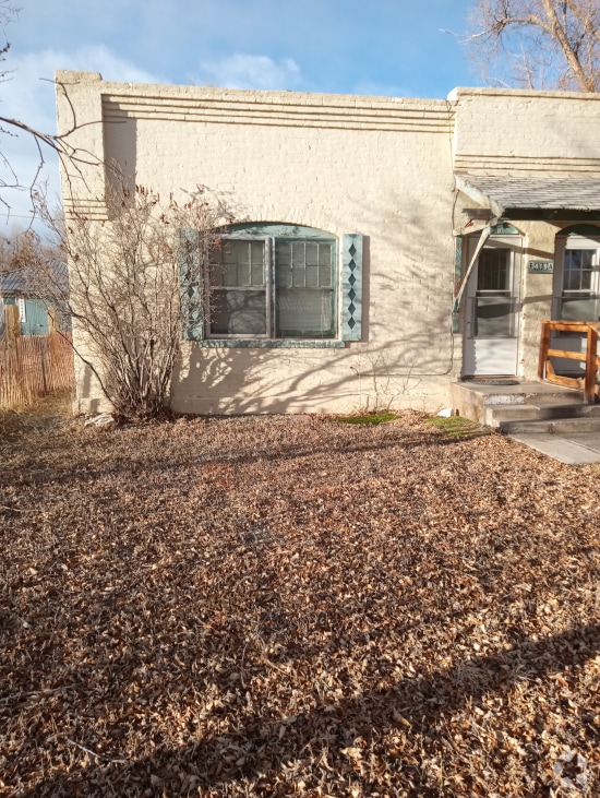 Building Photo - 419 10th St