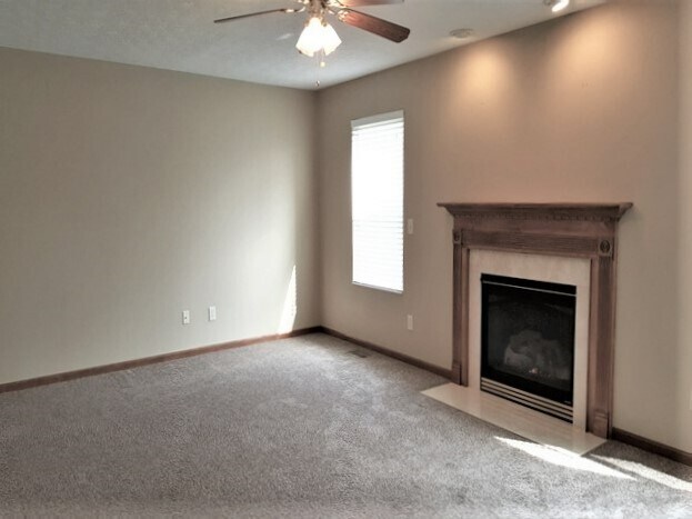 Foto del edificio - 440 Dexter Ct