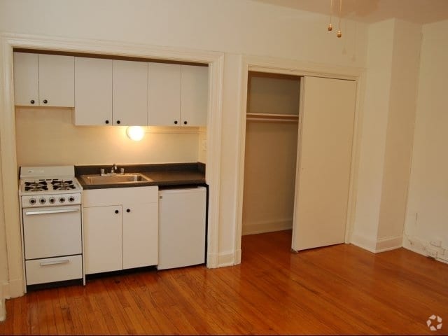 Jefferson House Apartments - Jefferson House Apartments