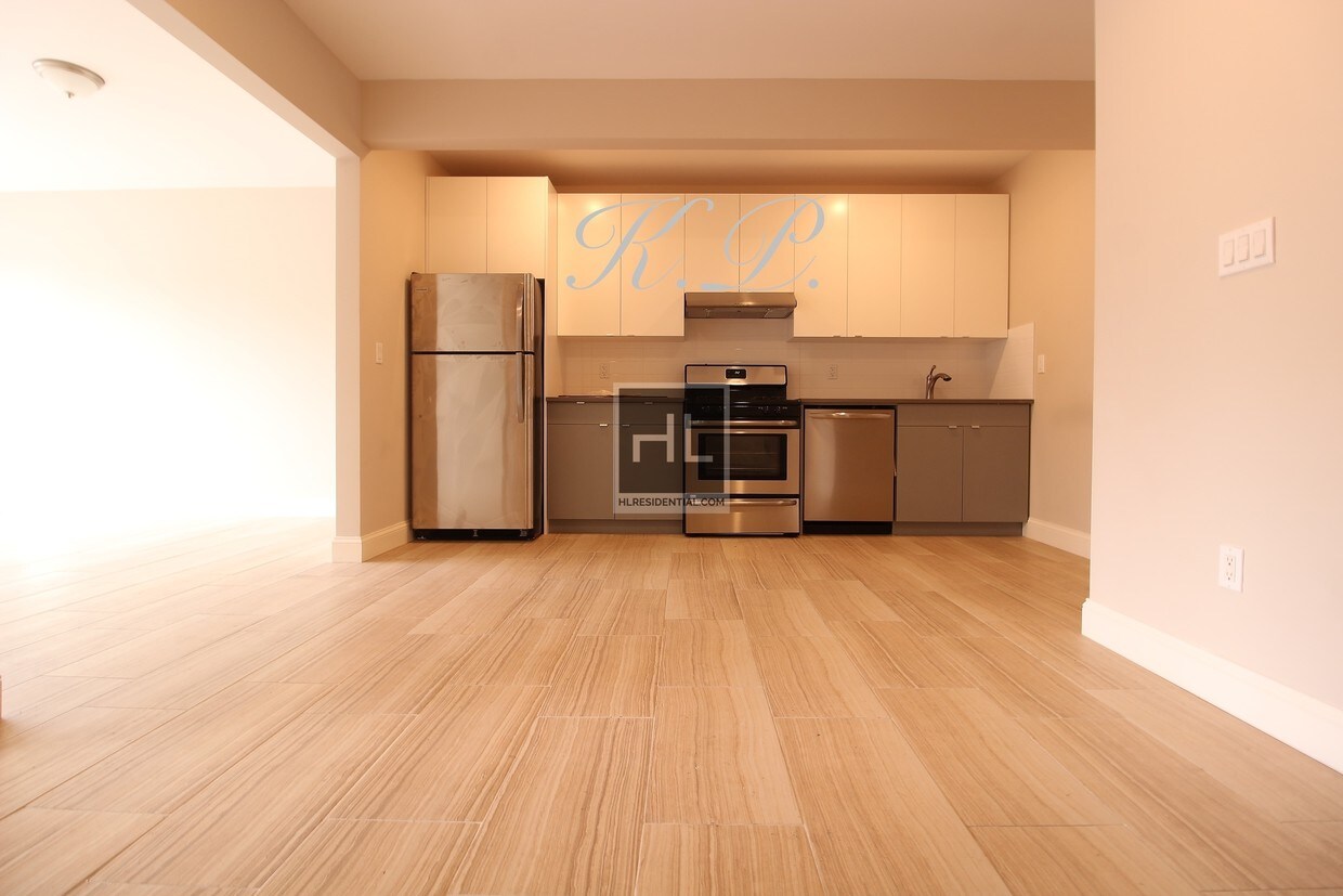 Foto principal - ROCKAWAY AVENUE