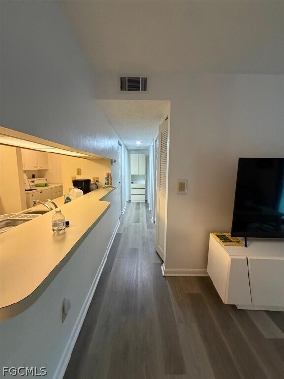 Foto del edificio - 9570 Green Cypress Ln