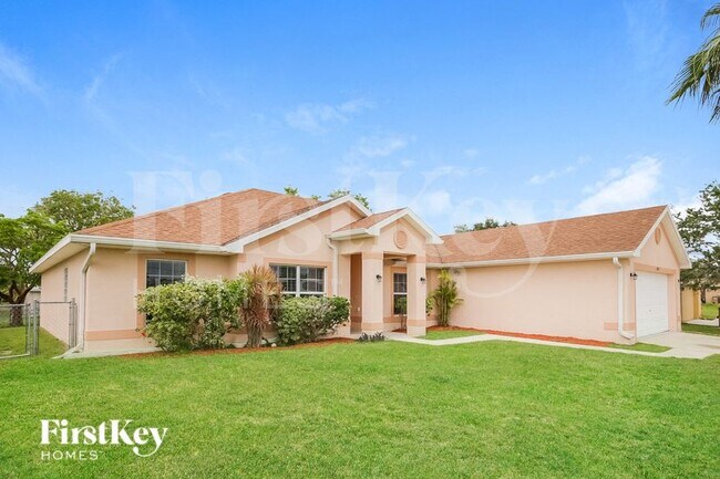 Building Photo - 2029 NW 4th St