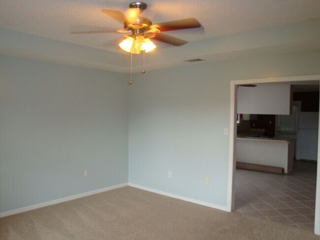 Building Photo - 3BD/2B Home Close to Moody