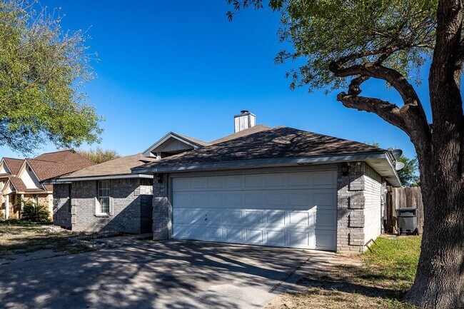 Foto del edificio - 128 Windlake Loop