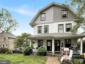 3 Bells Mill Rd