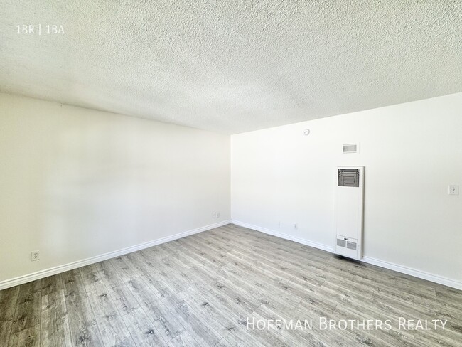 Building Photo - 3718 Mentone Ave