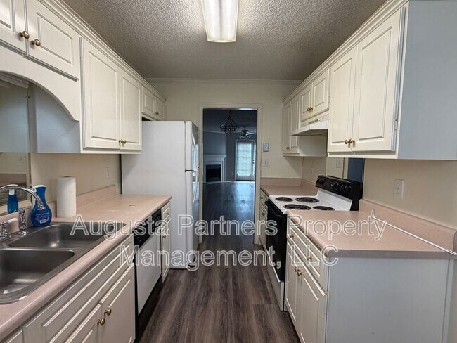 Foto del edificio - 4420 Misty Cove Ct