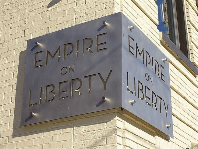 Building Photo - 4041 Liberty Ave