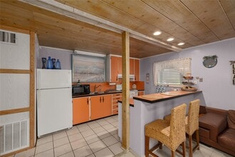 Building Photo - 2615 Gulf Blvd