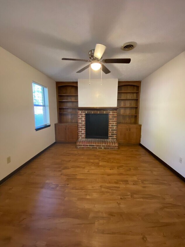Foto principal - 113/115 St Andrews Ct
