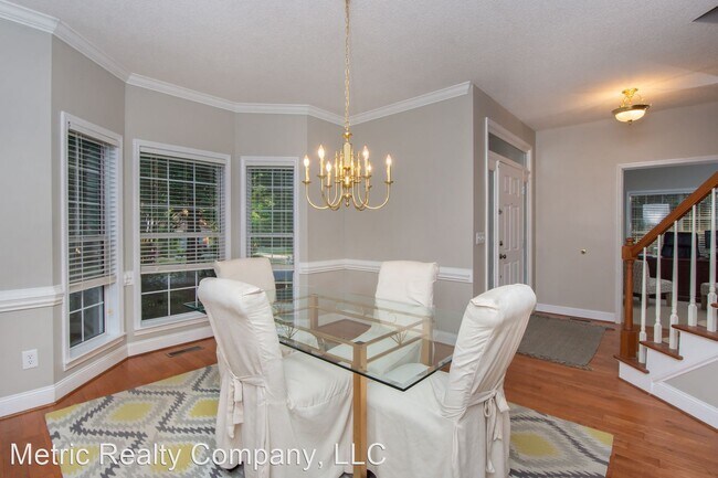 Building Photo - 4 br, 2.5 bath House - 15139 Yarmouth Rd