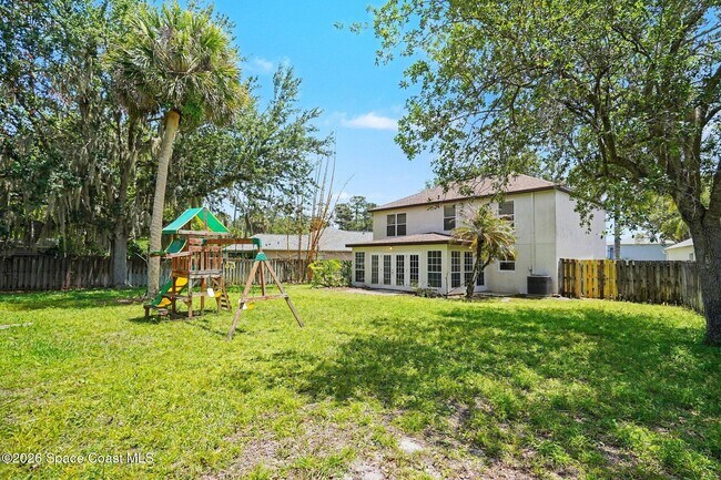 Foto del edificio - 1640 Vista Lake Cir