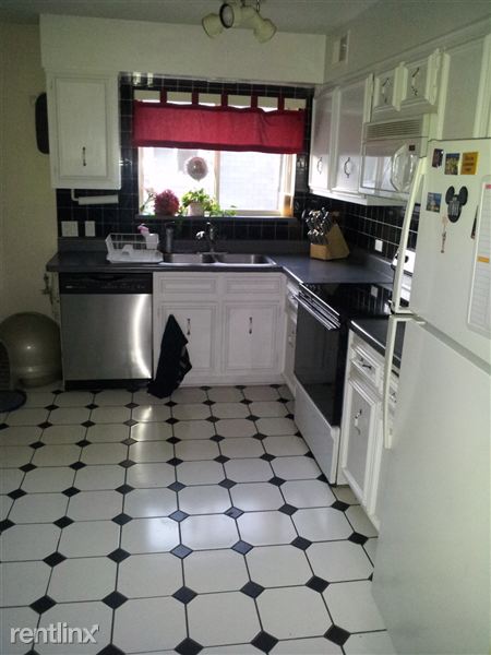 Building Photo - 9432 Bay Colony Dr