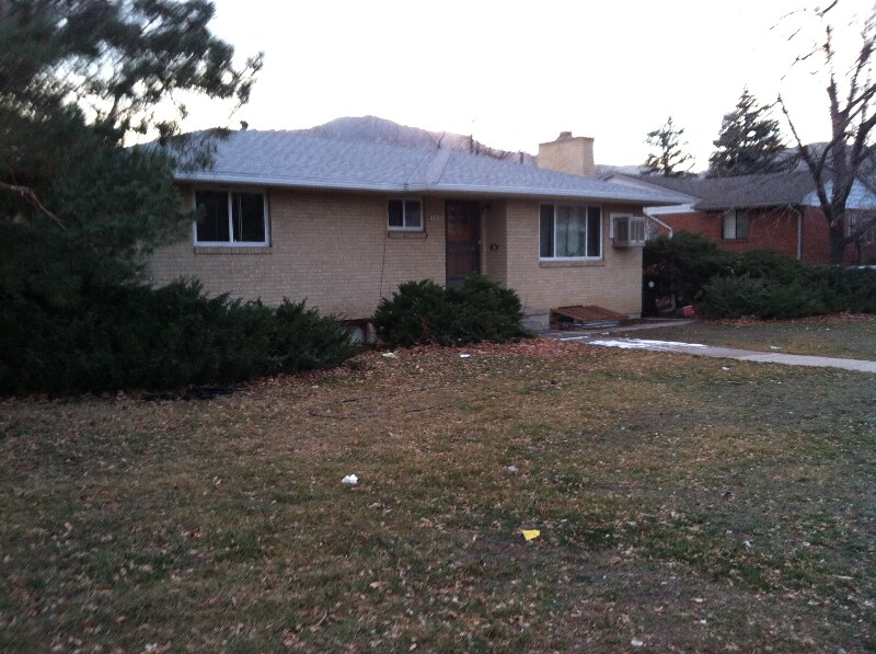 Foto del edificio - 1200 E Ridge Ave