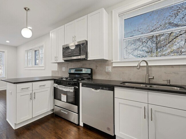 Foto del edificio - 9701 S Prospect Ave