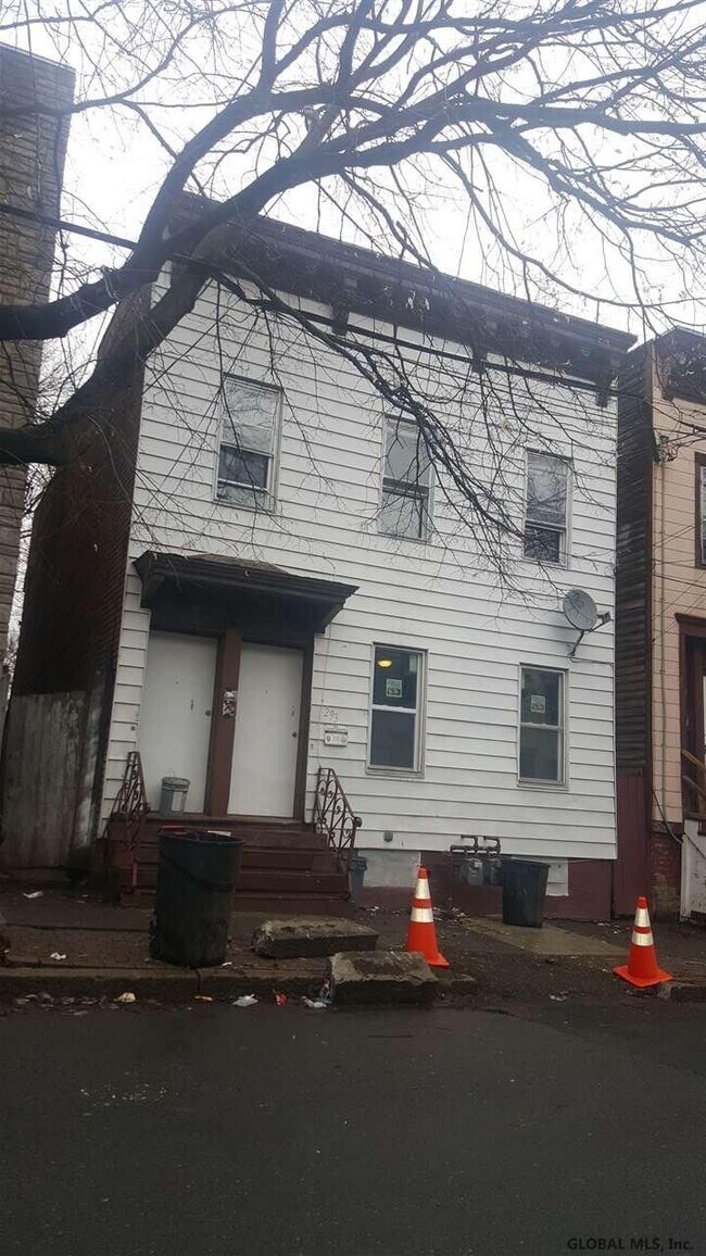 Building Photo - 293 1st St