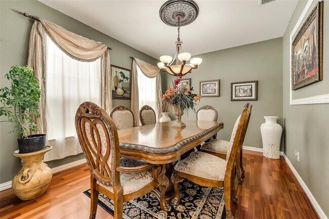 Building Photo - 4519 Grantham Dr