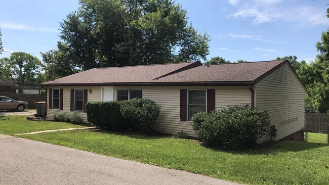 Building Photo - 509 W Duncan Dr