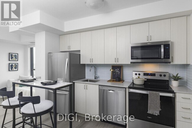 Photo du bâtiment - 325-2325 Yorkland Blvd