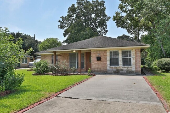 Building Photo - 10306 Oboe Dr