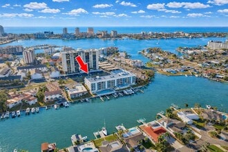 Building Photo - 415 Island Way
