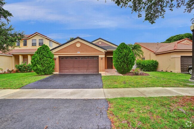 Building Photo - 839 Falling Water Rd