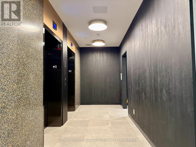 Building Photo - 5 Lakeview Ave