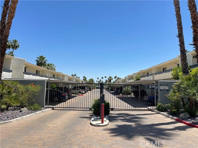 Building Photo - 1950 S Palm Canyon Dr