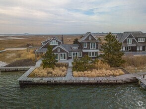 Building Photo - 11 Captree Island