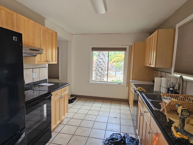 Foto del edificio - 581 Montview Dr
