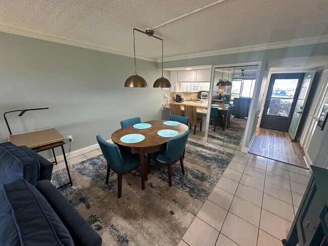 Foto del edificio - DIRECT RIVER CONDO