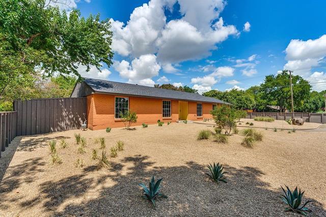 Foto del edificio - 10343 Marsh Ln