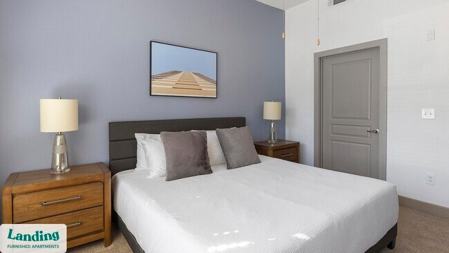 Building Photo - 5005 Galleria Dr