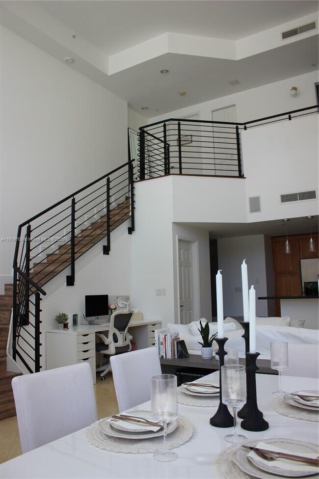 Foto del edificio - 1745 E Hallandale Beach Blvd