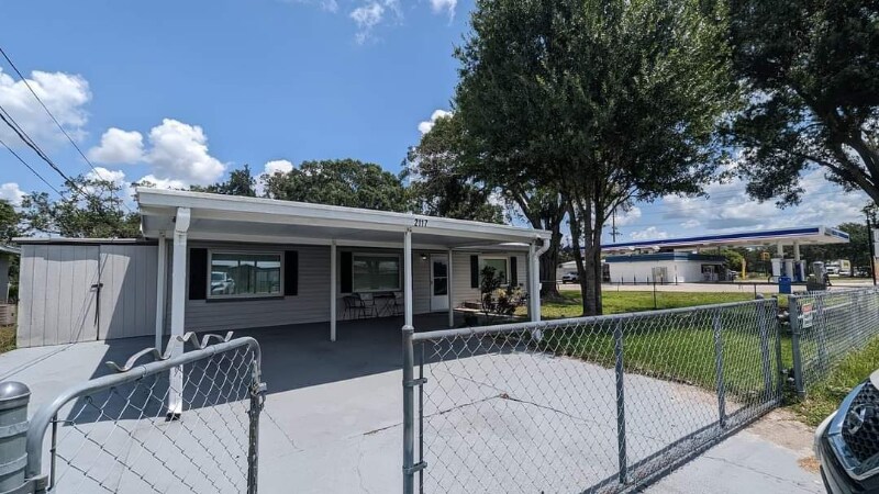 Foto principal - 2117 Ivey Ln