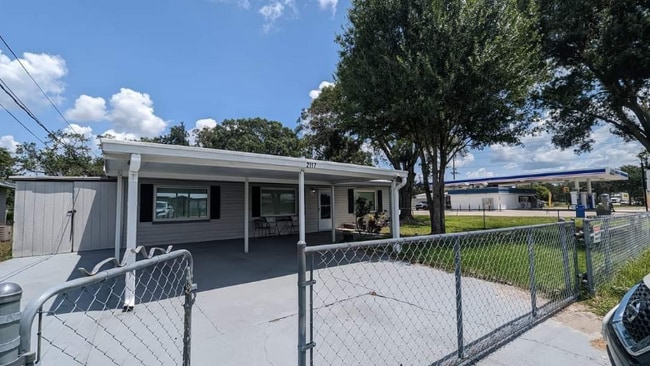 Building Photo - 2117 Ivey Ln