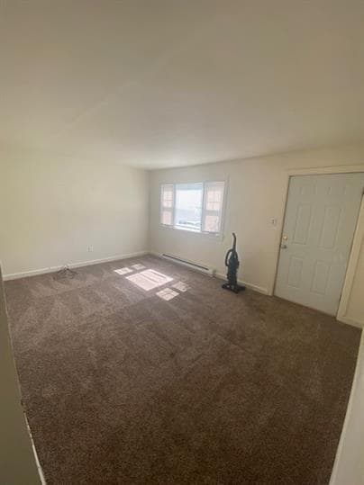 Foto del edificio - Newly Renovated 2-Bed 1 Bath in Front Royal – Your Perfect Retreat Awaits!"