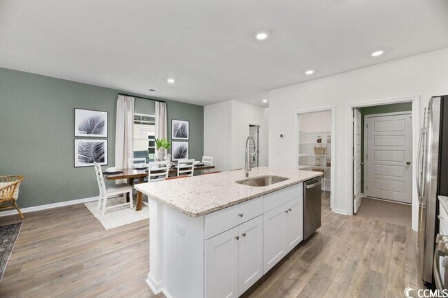 Building Photo - 156 Carolina Lakes Blvd
