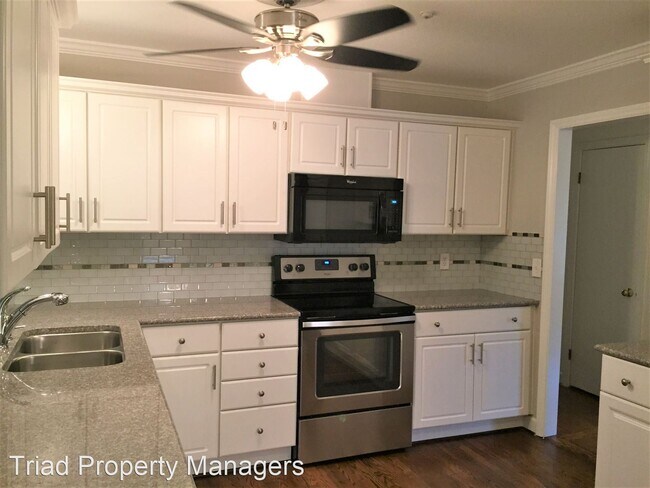 Building Photo - 4 br, 3 bath House - 5 Cranbourn Ct.