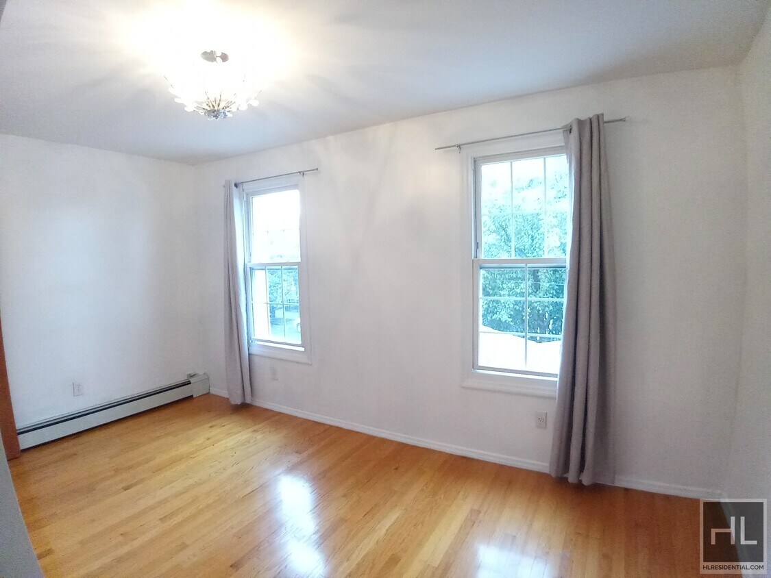 Primary Photo - 120-75 131 STREET
