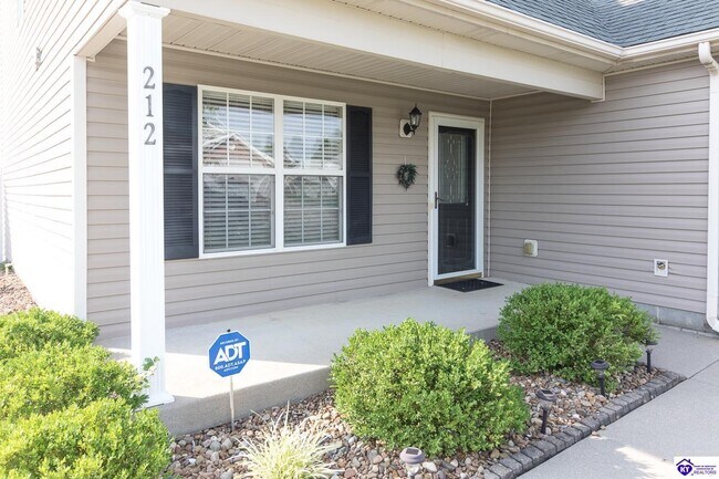 Foto del edificio - 212 Applewood Ln