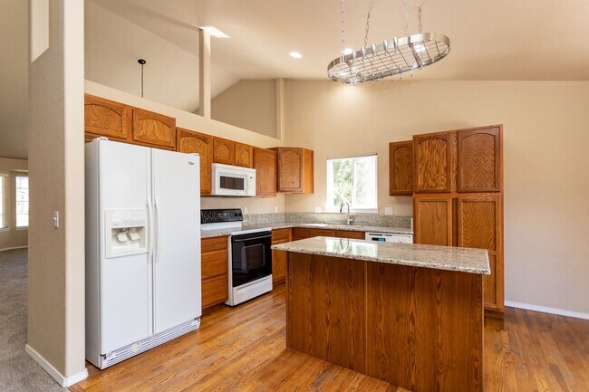 Foto del edificio - Beautiful Ranch Floor Plan in Wolf Ranch!