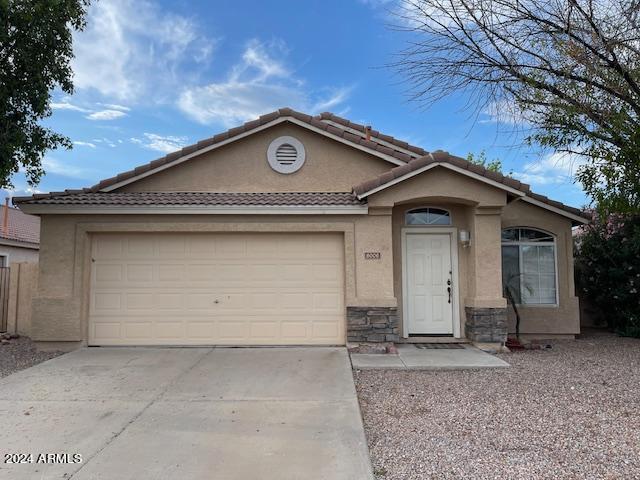 Foto principal - 8006 W Adam Ave