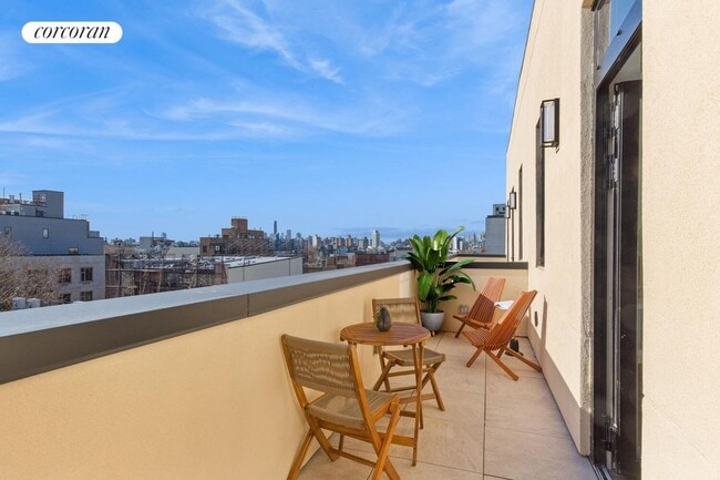 Building Photo - 760 Metropolitan Ave