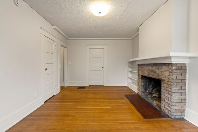 Building Photo - 1231 NW 25th Ave
