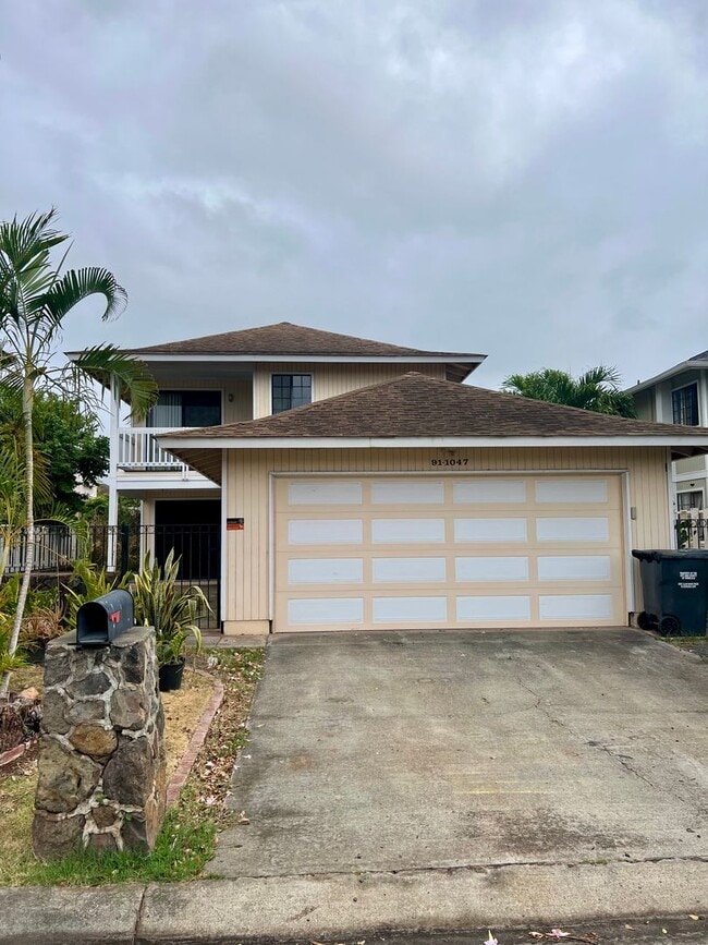 Building Photo - Desirable 3/2/2 2-Story Single Family Residence