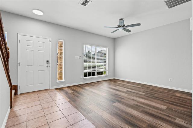 Foto del edificio - 12404 Pinestraw Rd