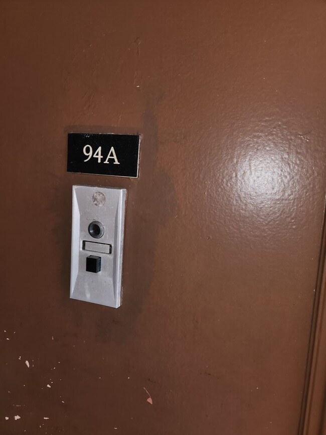 Building Photo - 94A