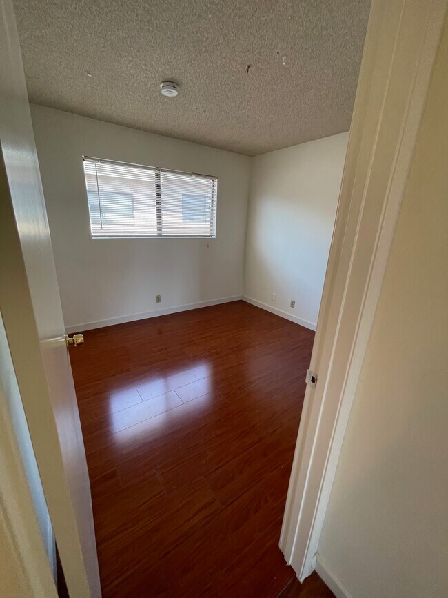 Foto del edificio - 2608 W Grand Ave